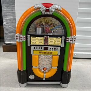 Wurlitzer Jukebox Mini Bubbler Model: WR-18